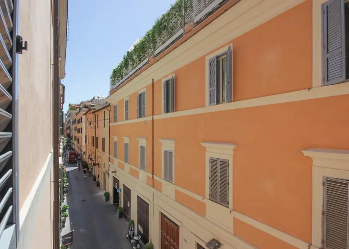 Daire Living Rhome - Condotti Roma